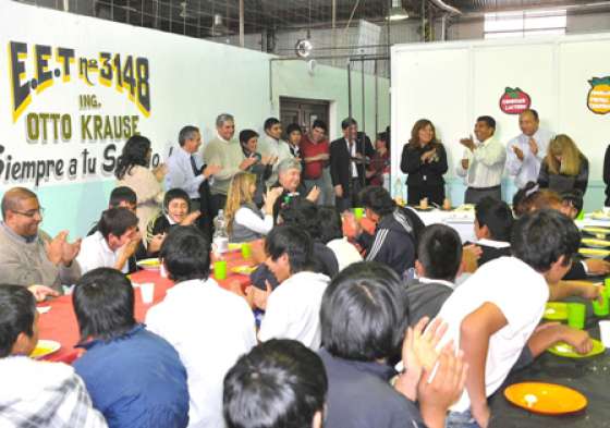 Estudiantes de la Escuela Técnica Otto Krause fueron incluidos en el Plan de Nutrición del Escolar