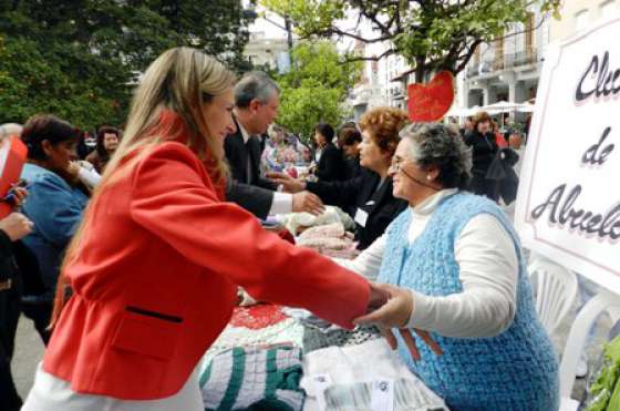 Día Mundial de Toma de Conciencia contra el Abuso y Maltrato a los Adultos Mayores