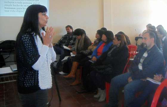 Capacitación sobre Violencia en la Escuela en General Güemes