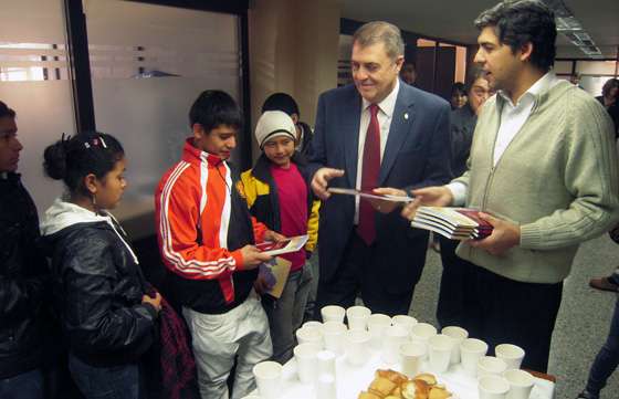 Niños de Colonia Santa Rosa recorrieron la Capital salteña