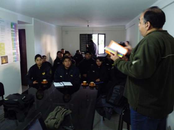 Dictaron la primera capacitación a efectivos de la policía Rural y Ambiental