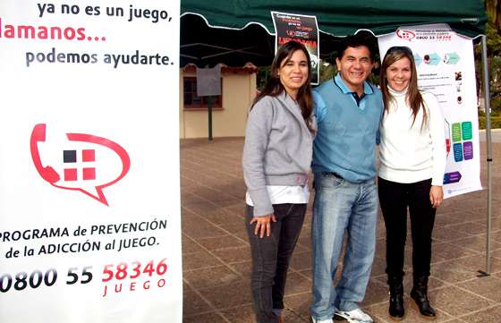 Stand informativo de Enreja en la plazoleta IV Siglos