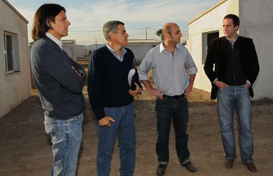 Inspeccionaron la construcción de módulos habitacionales en la zona sureste
