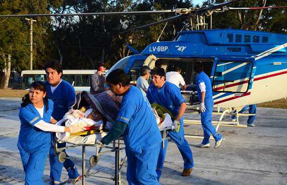 Operativo del Samec para atención y traslado de heridos en el accidente de Orán