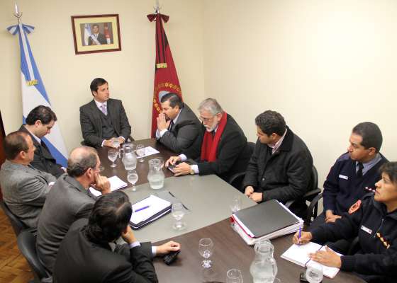 Revisarán la normativa para la habilitación de locales comerciales