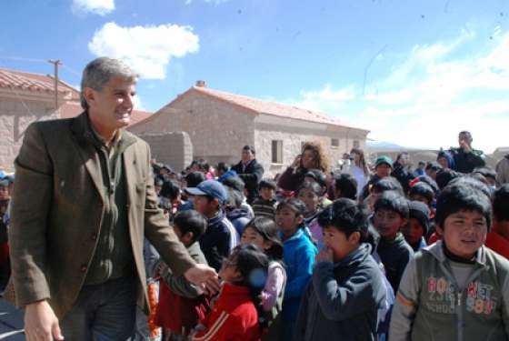Comenzó la pavimentación de 23 kilómetros en la ruta nacional 51