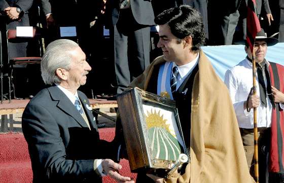 En Apolinario Saravia se conmemoró un nuevo aniversario de la Independencia nacional