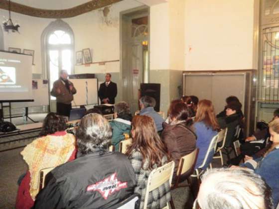 Continúan las capacitaciones sobre sismo en escuelas