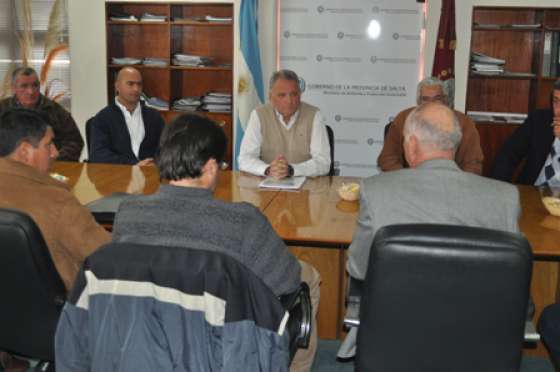 Planifican nuevas acciones para mejorar el riego en la provincia