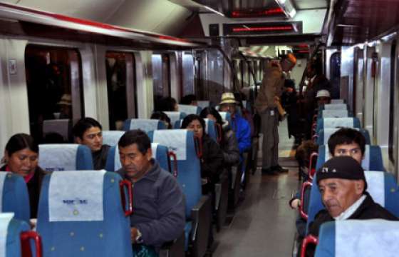 Gran demanda de pasajes para el tren interurbano