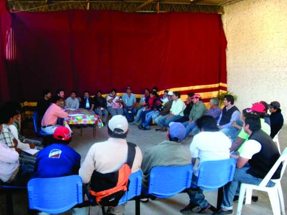 Reunión con organizaciones campesinas