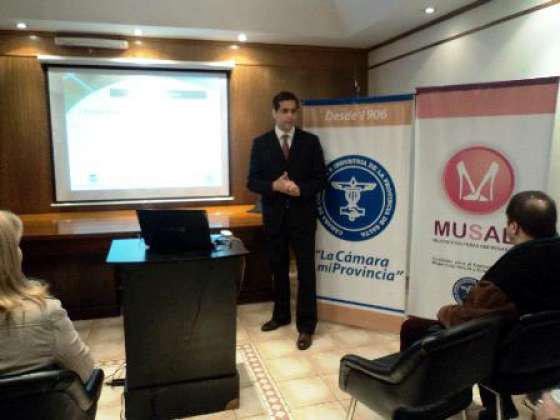 Presentaron líneas de apoyo y financiamiento en la cámara de Comercio e Industria