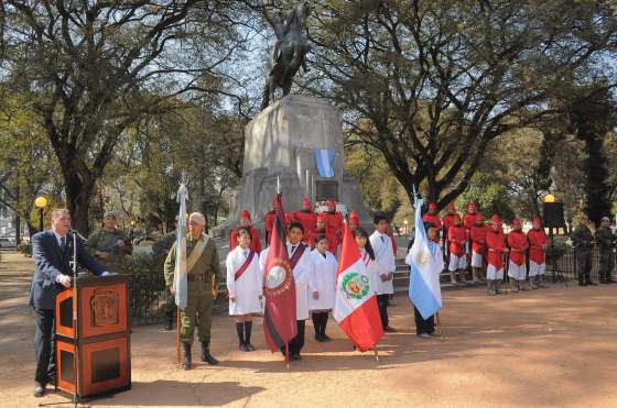 En la celebración de la independencia del Perú se destacó el destino común con Salta