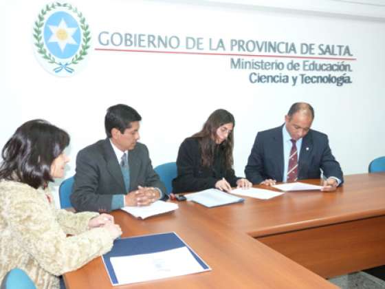 El Gobierno continuará refaccionando establecimientos educativos del interior