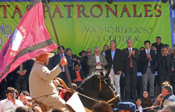 Urtubey encabezó la fiesta patronal de Joaquín V. González