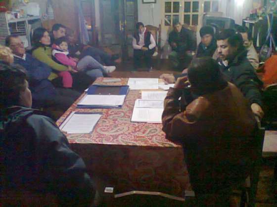 Vecinos de los barrios Leandro N. Alem y 2 de Abril se reunieron con Aguas del Norte