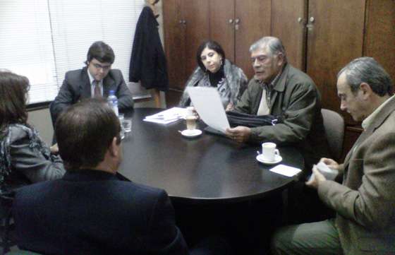 Analizan el funcionamiento de las tarjetas sociales