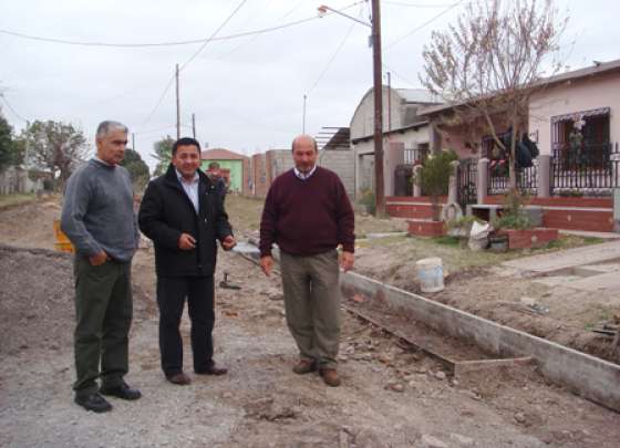 Trabajo conjunto de Vialidad Provincial y municipio de Rosario de Lerma