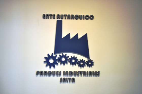Planifican nuevas obras en los parques industriales de Salta