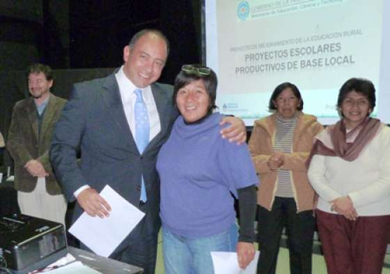 Escuelas rurales obtuvieron financiamiento para proyectos productivos