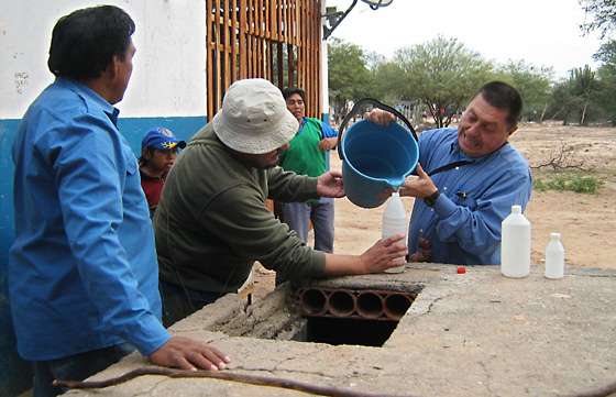 Monitorearon fuentes de agua en Rivadavia Banda Sur