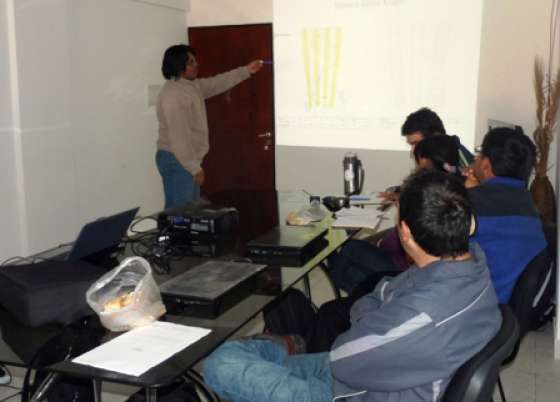 Capacitan a guardaparques provinciales en Sistemas de Información Geográfica