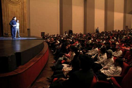 Nueve mil estudiantes disfrutaron de la música y la danza