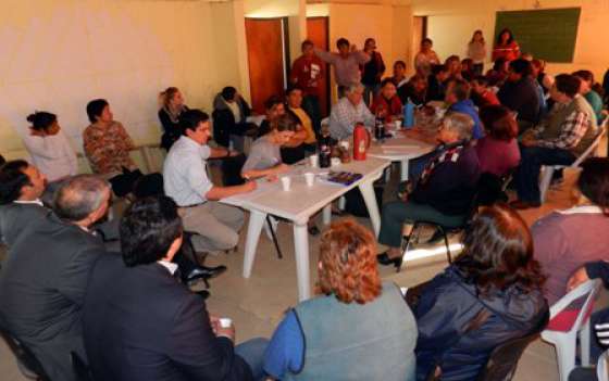 Reunión con vecinos de Santa Cecilia