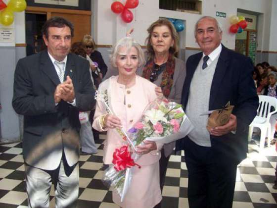 La Universidad Abierta de la Tercera Edad ya tiene su reina