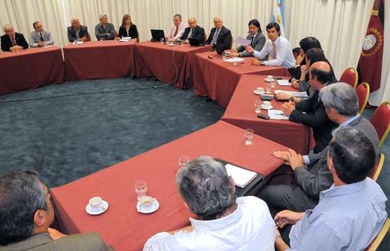 El Gobernador encabezó la reunión del Gabinete de Salud