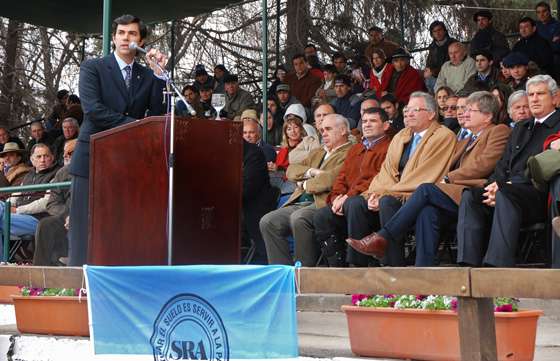 En la inauguración de la Rural, Urtubey anunció la creación de un fondo para infraestructura agraria