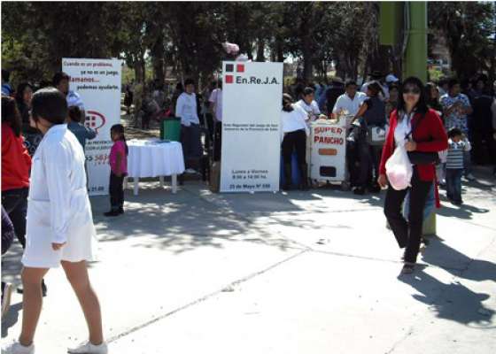 Promocionan en el interior la atención de la adicción al juego
