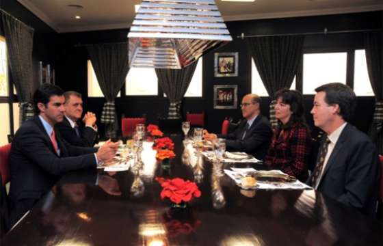 El Gobernador recibió a la Embajadora de Canadá en nuestro país