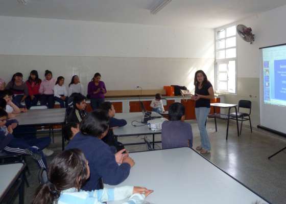 Estudiantes primarios recibieron charlas preventivas sobre violencia escolar