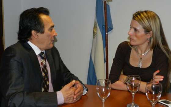Reunión con el Director del programa Cirugías Patria Solidaria