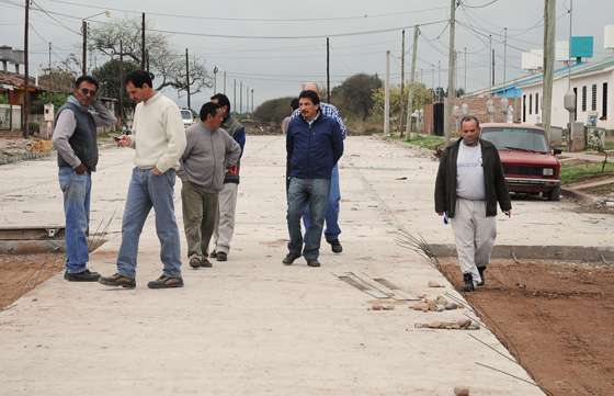 Pavimento para 60 viviendas de Las Lajitas