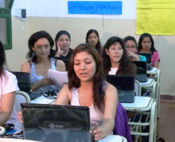 Implementan aulas de apoyo escolar para la integración de niños y jóvenes hipoacúsicos