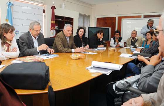 De Angelis recibió a vecinos de El Galpón