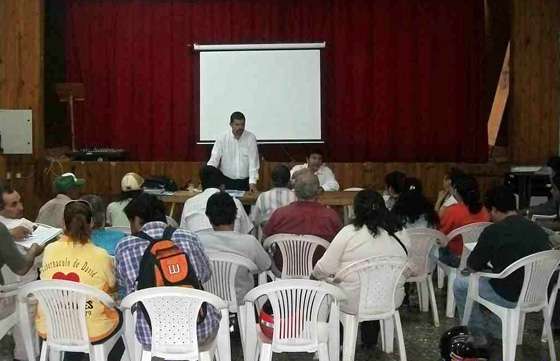 Aguas del Norte se reunió en Tartagal con referentes de 20 centros vecinales