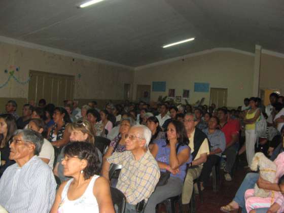 Taller informativo sobre la pavimentación en Villa Los Tarcos, Cerrillos