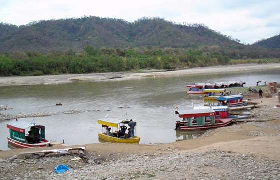 Analizarán la construcción de un embarcadero para chalanas en Aguas Blancas