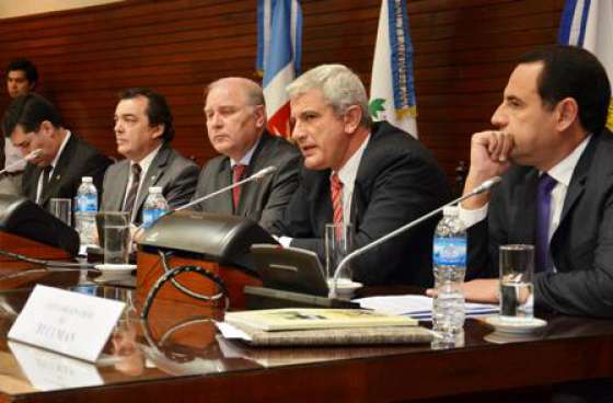 Zottos asumirá la presidencia del Parlamento del NOA en 2013