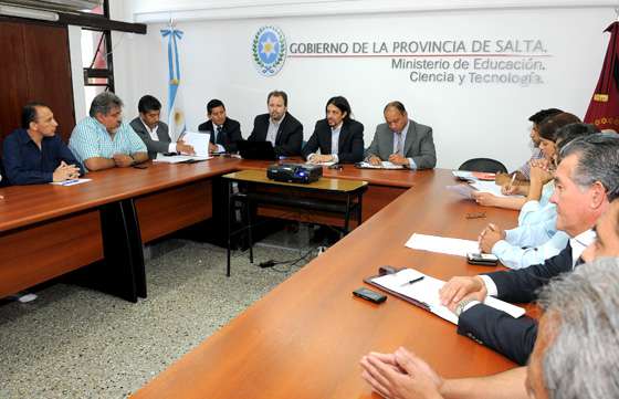 El Gobierno Provincial propuso a la intergremial docente el aumento salarial del próximo año