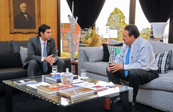 Urtubey se reunió con el secretario de Energía de la Nación