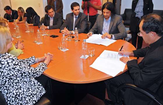 El Gobierno provincial y la UCS firmaron nuevo convenio de mutua colaboración en temas tributarios
