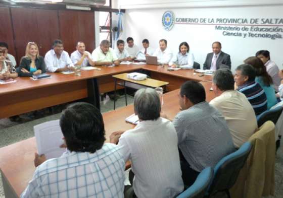 El Gobierno analizará la propuesta salarial de la intergremial Docente