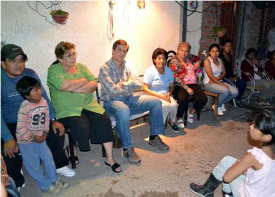 Actividades culturales y deportivas para contener a niños y jóvenes