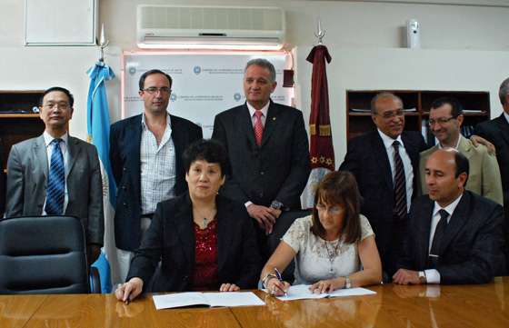 La primera planta termosolar de espejos parabólicos del continente estará en Salta