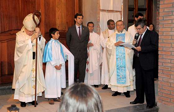 Urtubey acompañó a la comunidad de Villa Palacios en la inauguración de su Vicaría