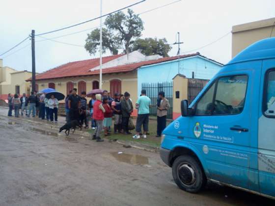 El centro de documentación rápida trabajó en Isla de Cañas
